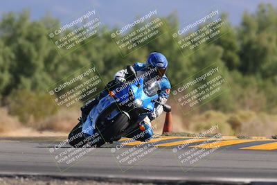 media/Nov-06-2022-SoCal Trackdays (Sun) [[208d2ccc26]]/Turn 7 Set 1 (1050am)/